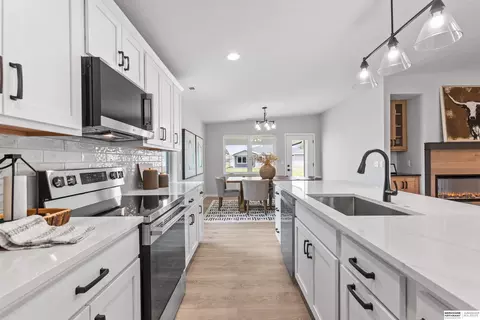 Kitchen - 1216 Valley View St, Valley, NE 68064 photo 8 of 11