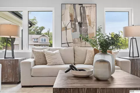 Living - 1216 Valley View St, Valley, NE 68064 photo 9 of 13