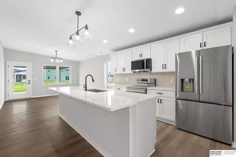 Kitchen - 1216 Valley View St, Valley, NE 68064 photo 4 of 11