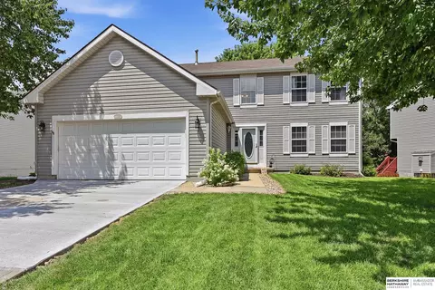 16102 S St, Omaha, NE 68135