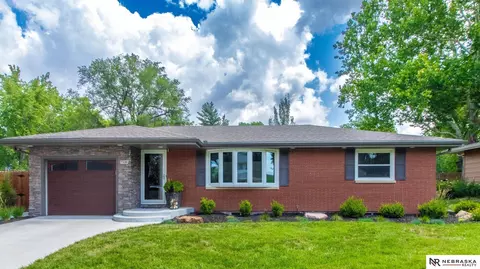 7220 York Ln, Lincoln, NE 68505