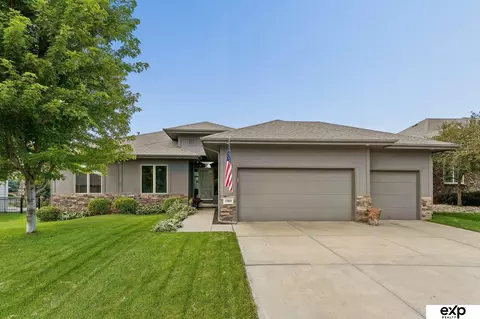 19809 Mason St, Elkhorn, NE 68022