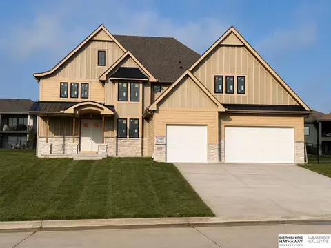 4222 S 218th Ave, Elkhorn, NE 68022