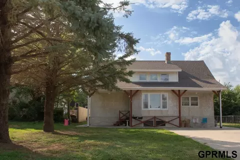 5112 N 48 St, Omaha, NE 68104