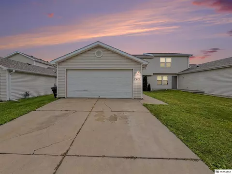 2428 Ramsey Rd, Lincoln, NE 68524