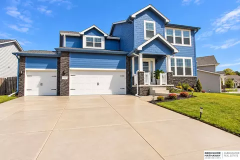 7707 N 173 St, Bennington, NE 68007