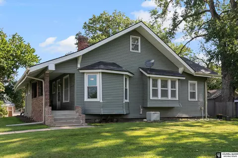 1512 S 33rd St, Lincoln, NE 68506
