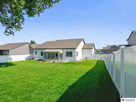 1807 Mayflower Rd, Bellevue, NE 68123 photo 28