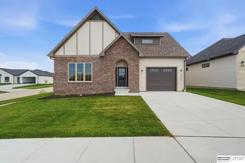 9508 Far Niente Ln, Lincoln, NE 68526