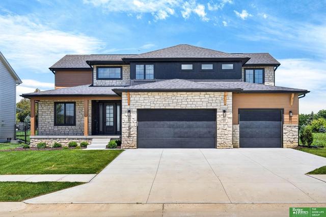 21828 Grover St, Elkhorn, NE 68022