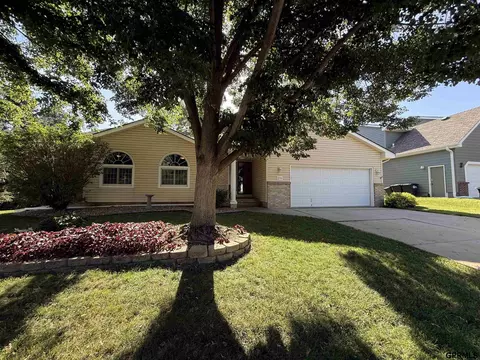 2711 N 145th Ave, Omaha, NE 68116