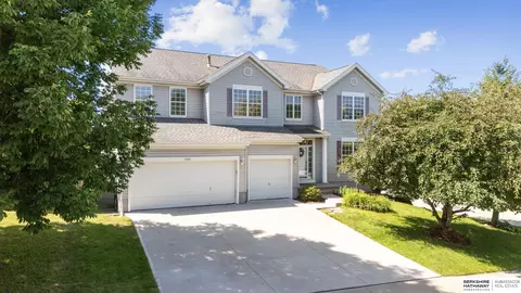 16147 U Cir, Omaha, NE 68135