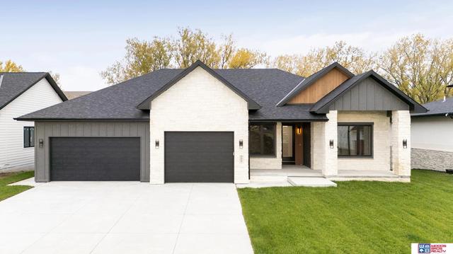 3650 Wilderness Hills Blvd, Lincoln, NE 68516
