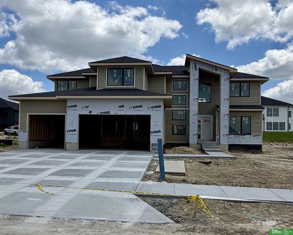 5427 N 213th Ave, Elkhorn, NE 68022