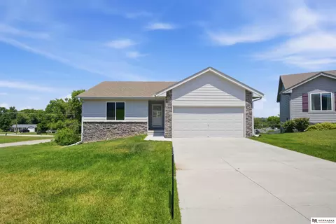 1010 S 14 Ave, Blair, NE 68008