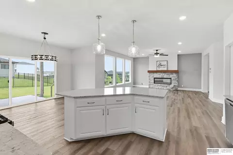 17012 Abigail St, Bennington, NE 68007