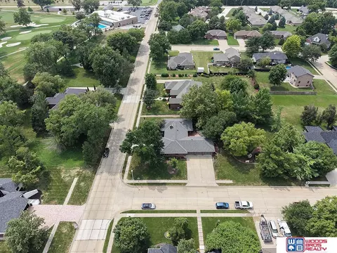 View/Area - 125 Regency Dr, Beatrice, NE 68310 photo 4 of 12