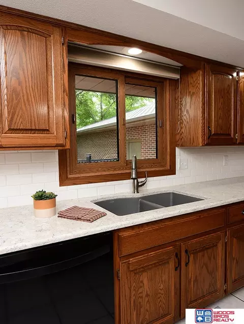 Kitchen - 125 Regency Dr, Beatrice, NE 68310 photo 5 of 7