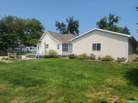 Exterior - 309 E P, Mccool Junction, NE 68401 photo 6 of 7