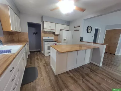 Kitchen - 309 E P, Mccool Junction, NE 68401 photo 1 of 2