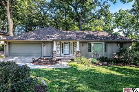 314 Forest Dr, Bellevue, NE 68005