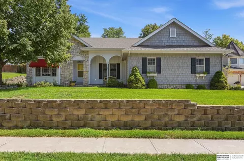 12936 Izard St, Omaha, NE 68154