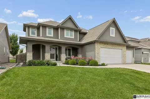 2726 N 189 St, Elkhorn, NE 68022