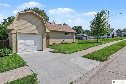 Exterior - 210 N 2nd St, Springfield, NE 68059 photo 3 of 5