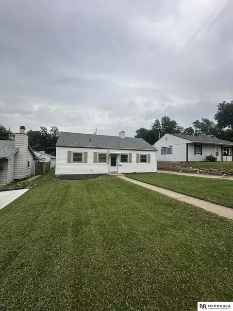 6608 Franklin St, Omaha, NE 68104
