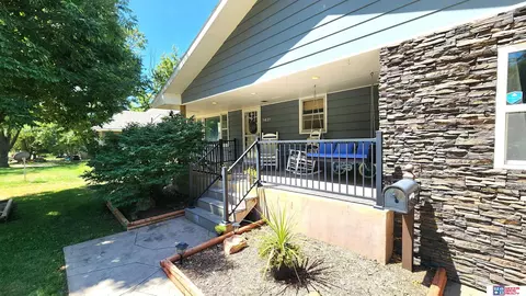 Exterior - 1421 N 9th St, Beatrice, NE 68310 photo 1 of 8