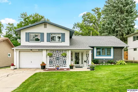 6725 S 82nd St, Ralston, NE 68127