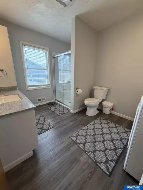 Bath - 247 4th St, Hampton, NE 68843 photo 2 of 3