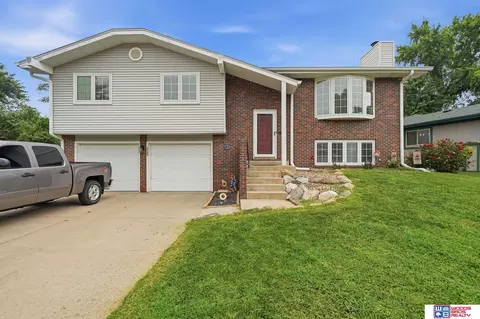 3120 Onyx Ct, Lincoln, NE 68516