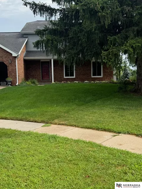 5931 Branford Pl, Lincoln, NE 68512