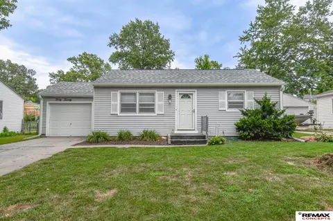 4020 Lewis Ave, Lincoln, NE 68521