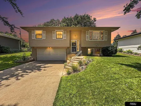 2506 N 143 Ave, Omaha, NE 68164
