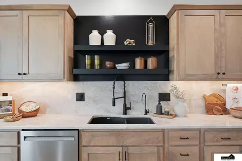 Kitchen - 1652 County Road E Rd, Wahoo, NE 68066 photo 5 of 5