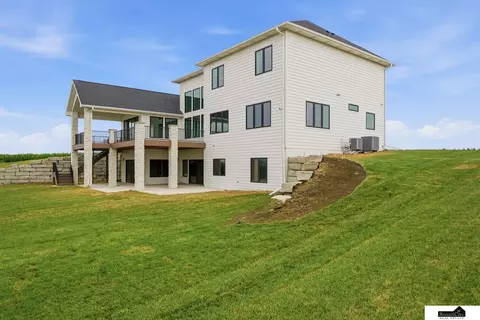 Exterior - 1652 County Road E Rd, Wahoo, NE 68066 photo 8 of 10