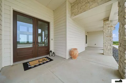 Exterior - 1652 County Road E Rd, Wahoo, NE 68066 photo 4 of 10