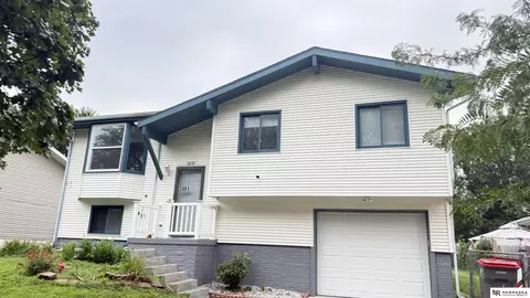 2001 SW 16 St, Lincoln, NE 68522