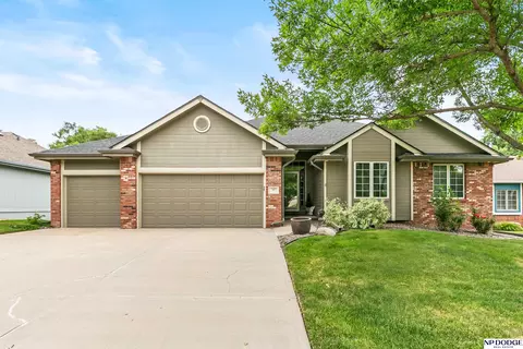 7117 S 151 St, Omaha, NE 68138