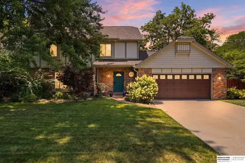 1001 Twin Ridge Rd, Lincoln, NE 68510