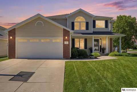 7835 S 34th Street Cir, Lincoln, NE 68516