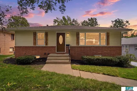 840 S 45th St, Lincoln, NE 68510