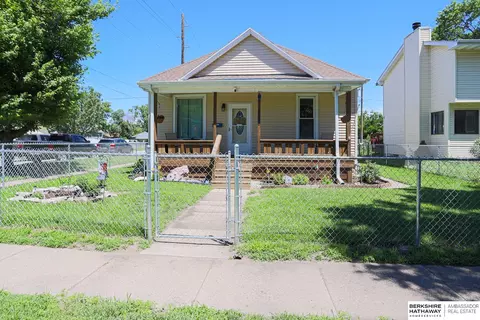 2830 Ave D Ave, Council Bluffs, IA 51501