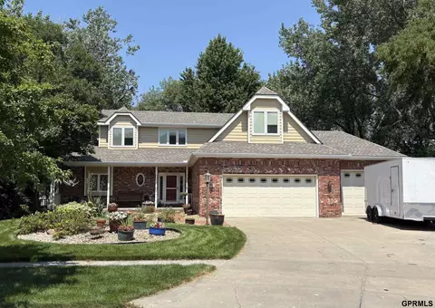 4430 Ash Hollow Ct, Lincoln, NE 68516