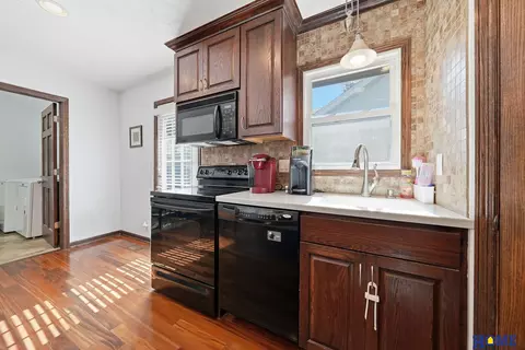 Kitchen - 1101 Carlyle St, Beatrice, NE 68310 photo 2 of 5