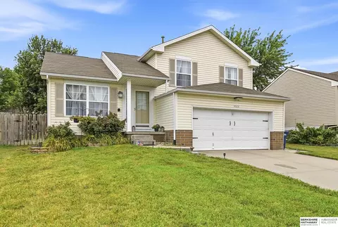 14504 S 28th St, Bellevue, NE 68123