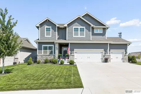 21302 G St, Elkhorn, NE 68022