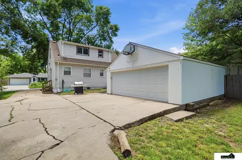 3600 Melrose Ave, Lincoln, NE 68506